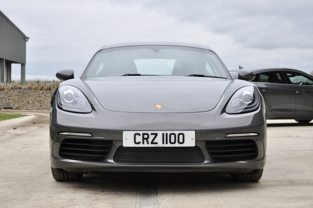 Porsche Cayman T 718/982 gallery image 3