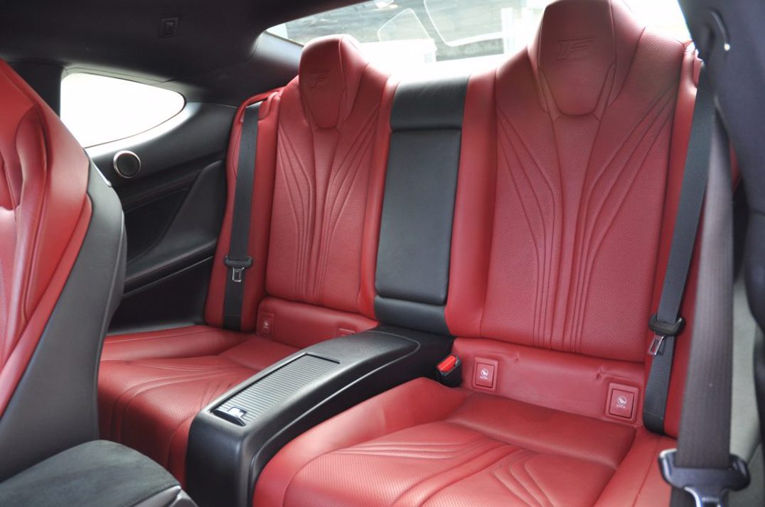 Lexus RCF V8 Coupe gallery image 37