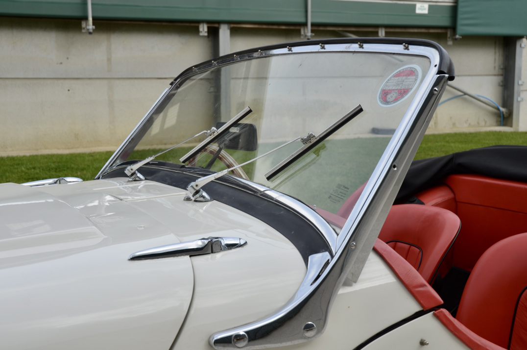 Triumph TR3. gallery image 20