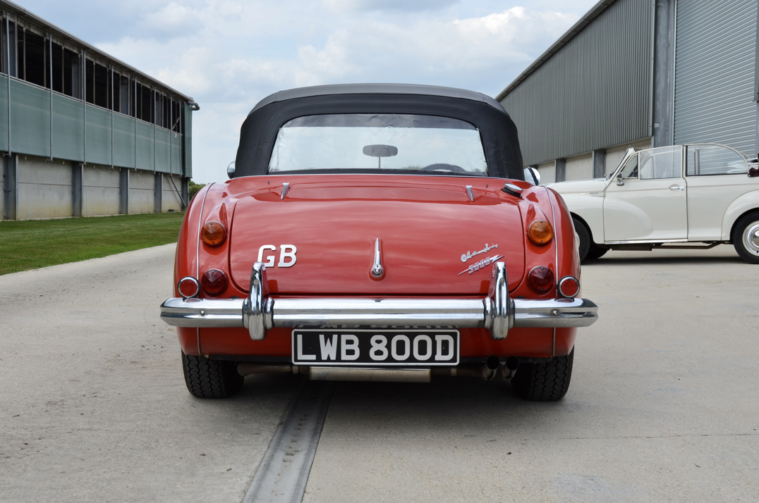 Austin Healey 3000 MK III gallery image 11