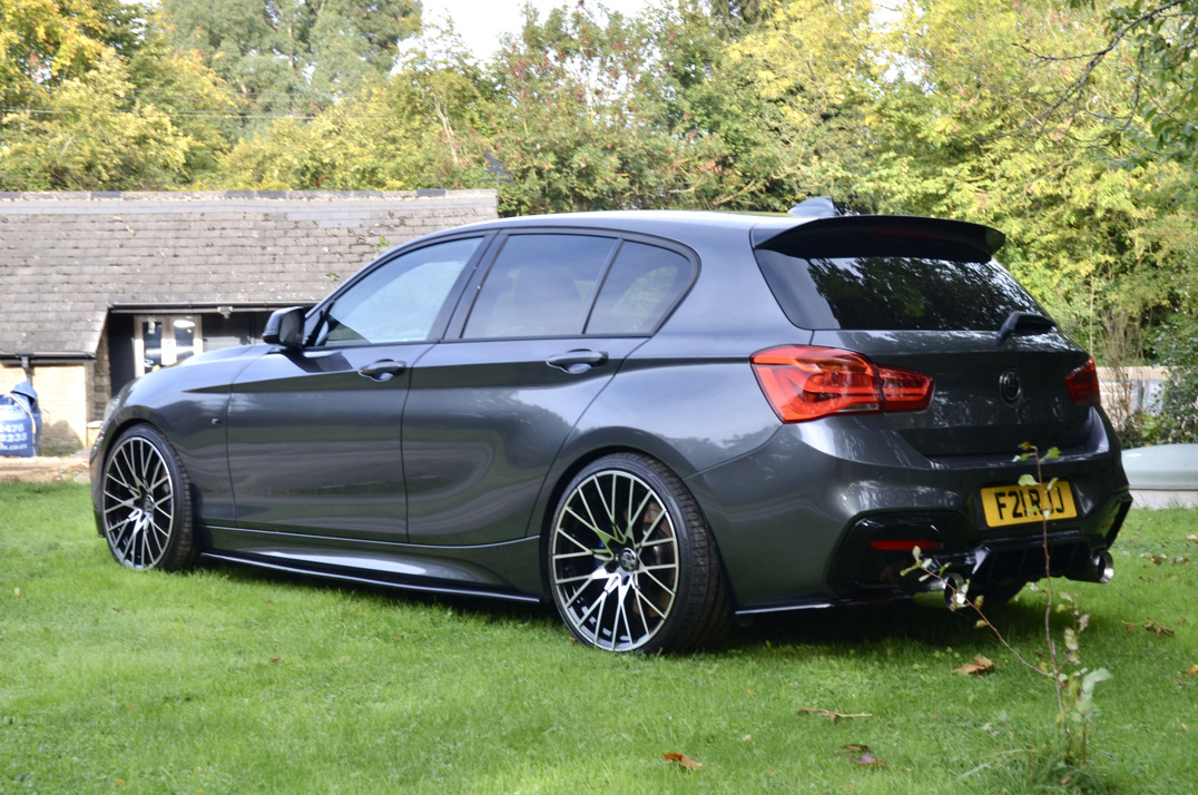 BMW 120D M SPORT gallery image 11