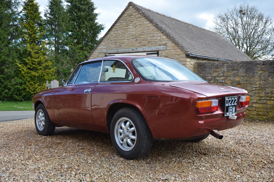 Alfa Romeo 2000 GTV Coupe (1) gallery image 10