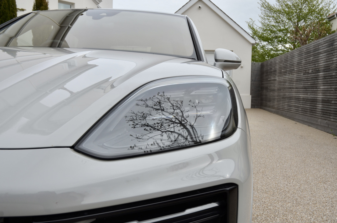 Porsche Cayenne Turbo Hybrid.. 2024 gallery image 20