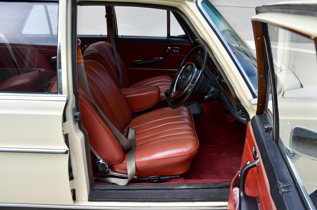 Mercedes W108 280 SE. gallery image 21