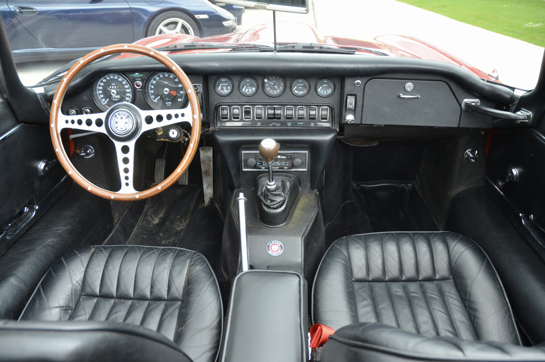 Jaguar E Type 4.2 Roadster Series 1.5 gallery image 33