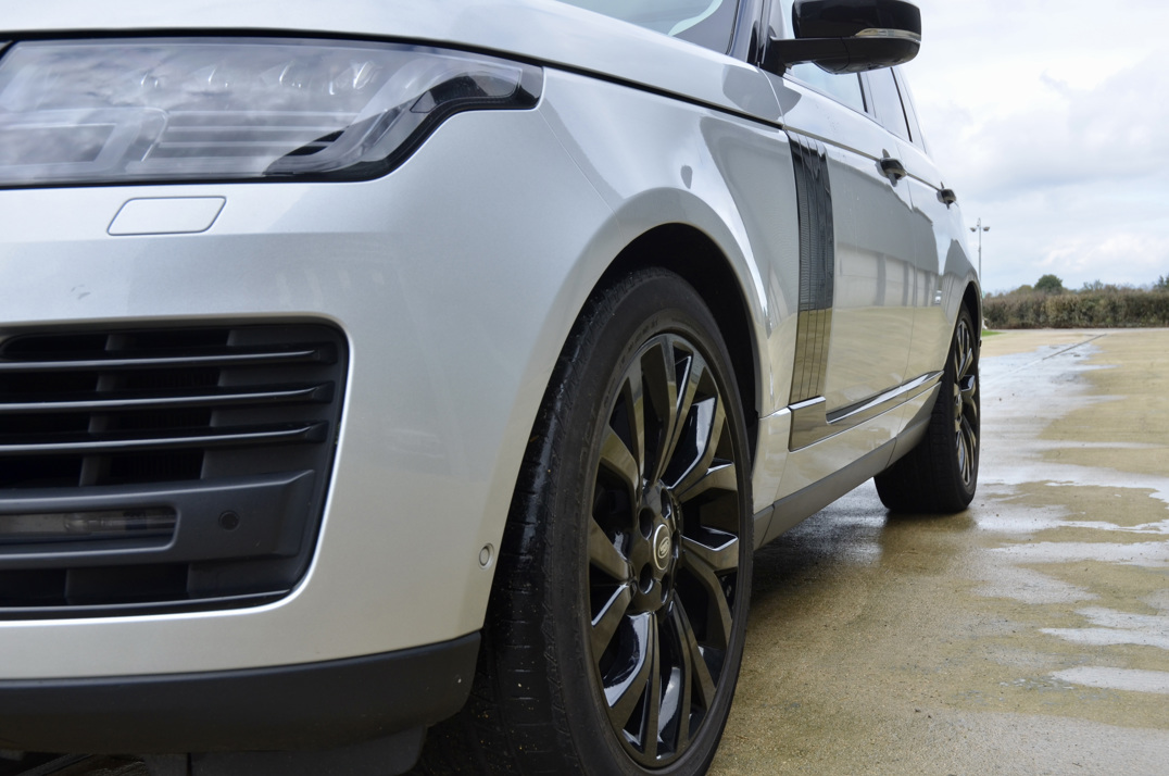 Land Rover Range Rover Autobiography   2.0 P400e gallery image 11