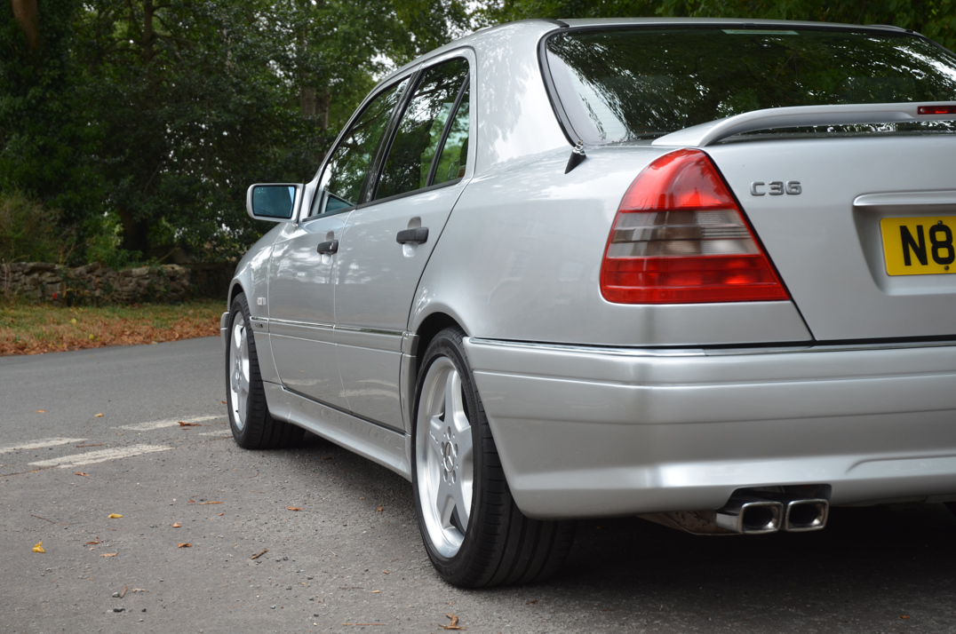 Mercedes C36 AMG W202 Saloon gallery image 11