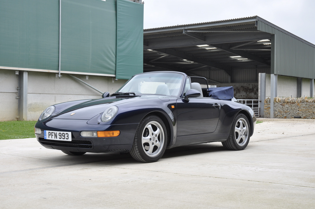 Porsche 911 993 Carrera 3.6 Convertible Manual gallery image 2