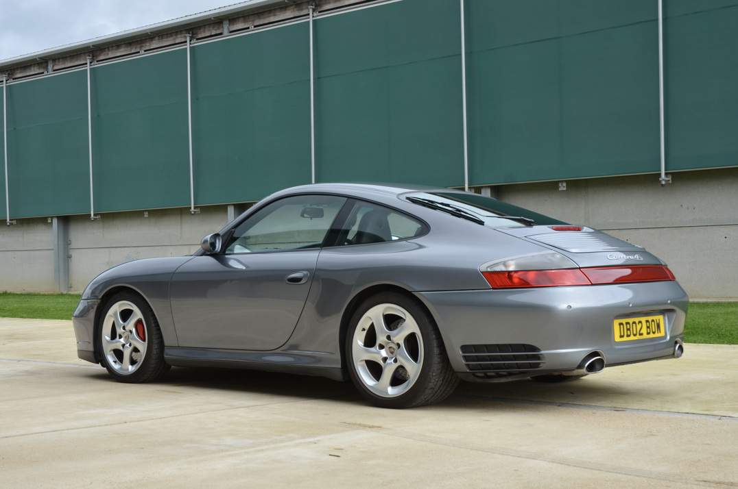 Porsche 911 Carrera 4s Tip. gallery image 5