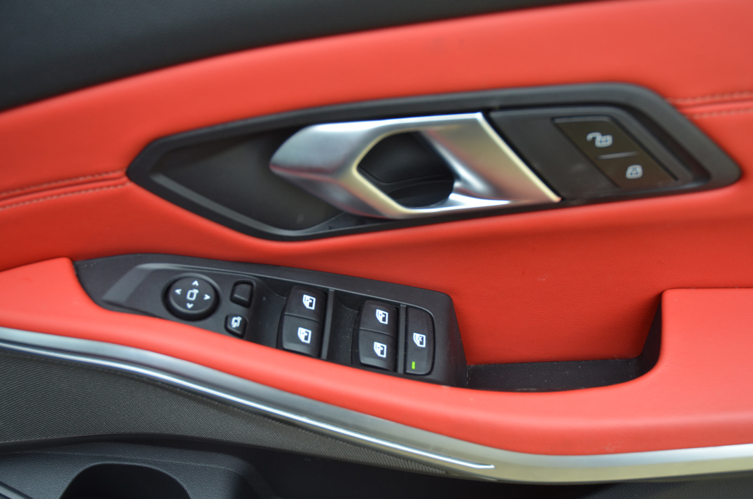 BMW - M340D MHEV X Drive Touring. gallery image 43