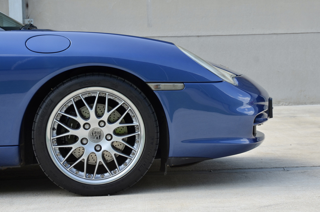 Porsche 911-996 Carrera Manual .. gallery image 13