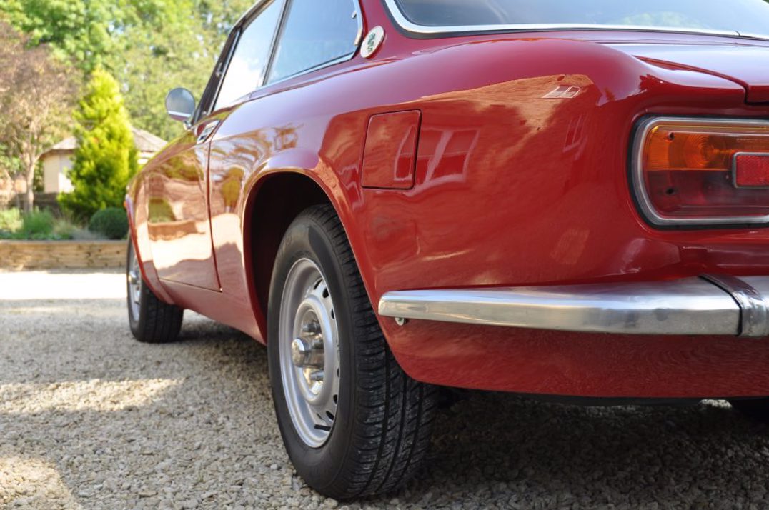 Alfa Romeo GT Junior 1600 cc gallery image 14