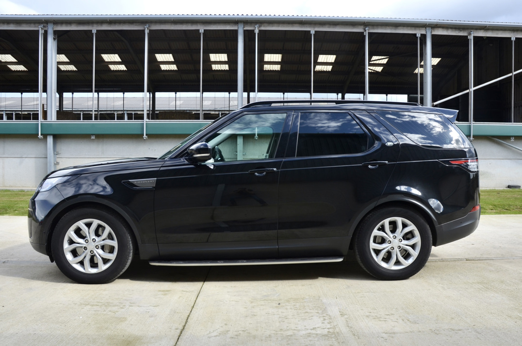 Land Rover Discovery 30 SDV6 SE Auto gallery image 10