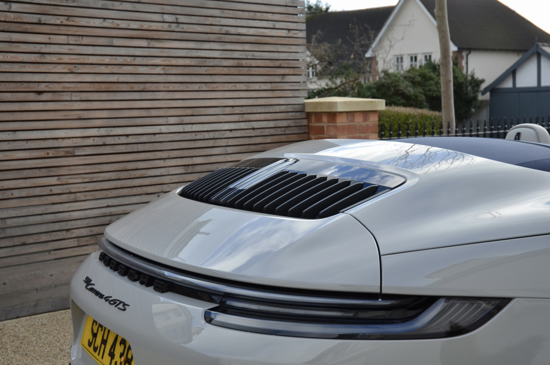 Porsche 911 Carrera 4 GTS Cabriolet gallery image 19