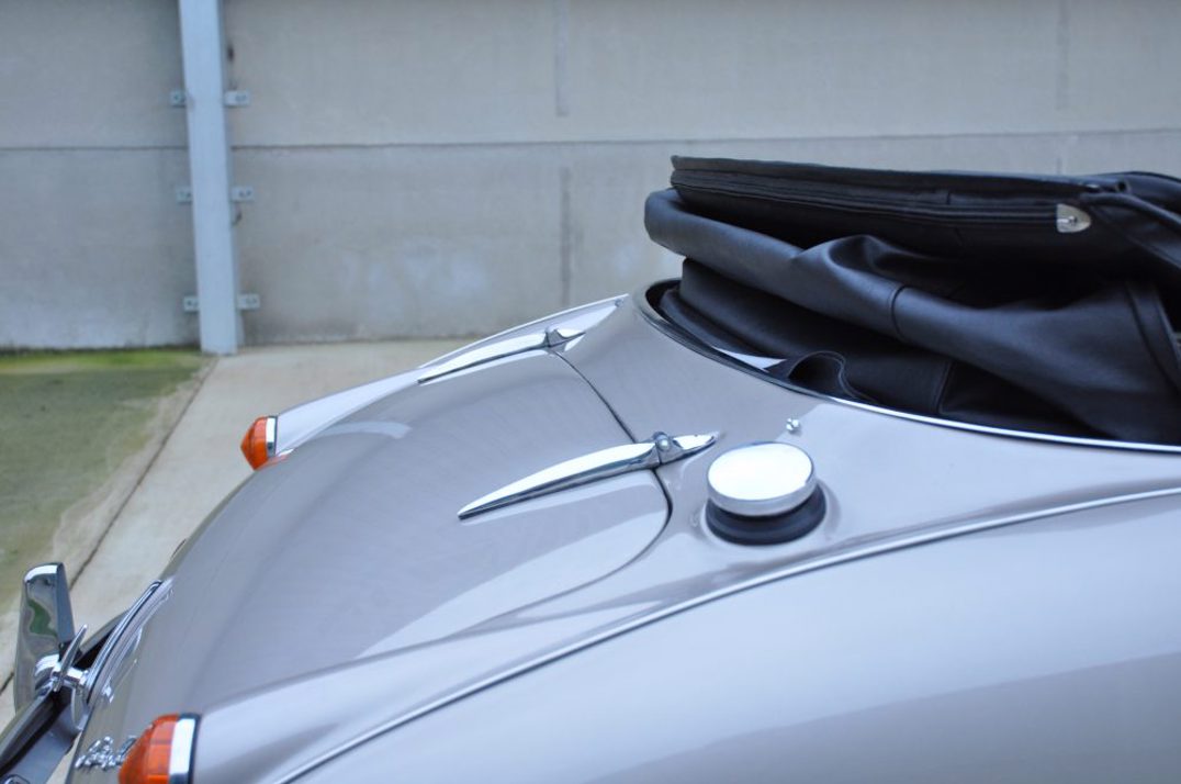 Austin Healey 3000 MIII BJ8 Convertible gallery image 24