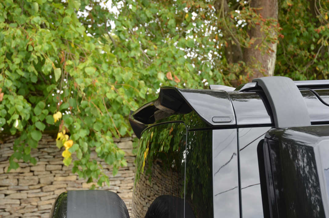 Land Rover Defender 90 3.0 250M MHEV Urban Edition gallery image 30