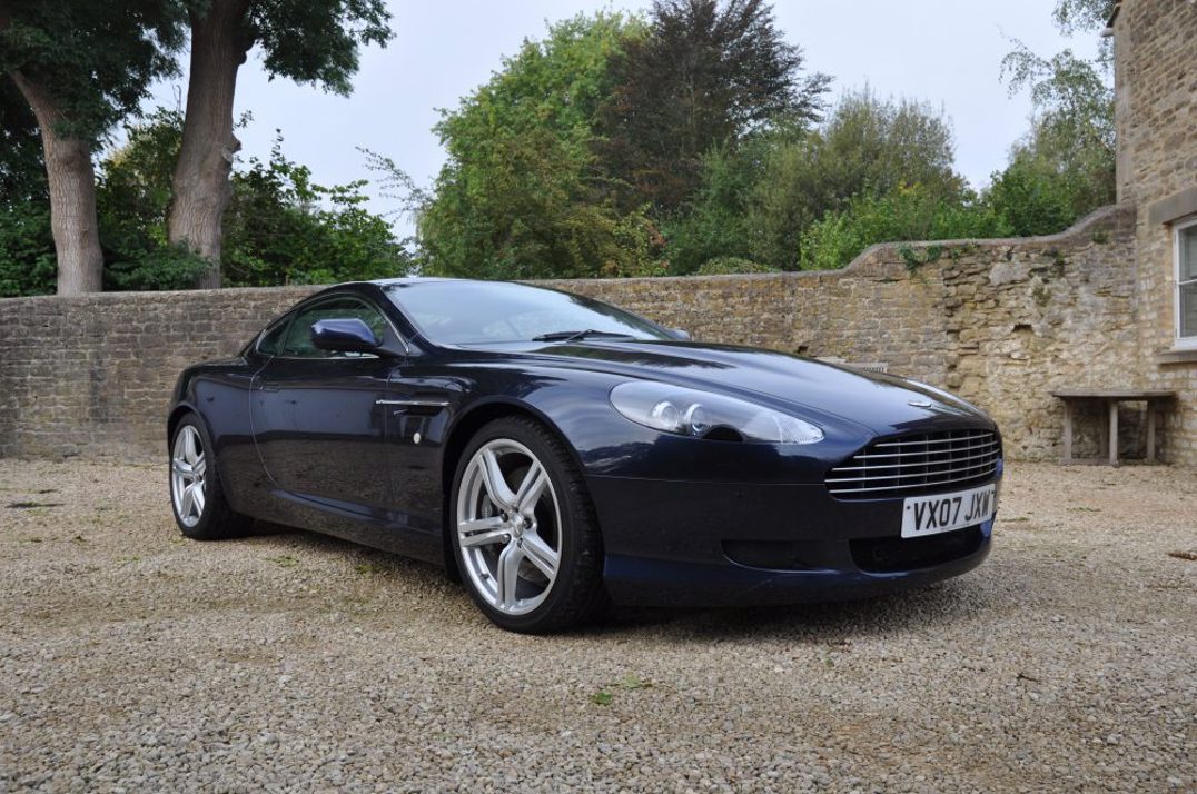 Aston Martin DB-9 V12 Manual Coupe. Sport Pack gallery image 1