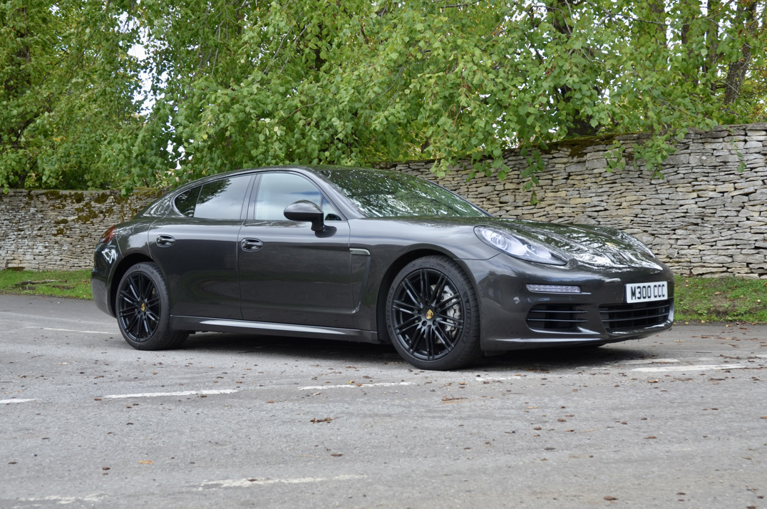 Porsche Panamera 4S - 3.0 V6 4S Hatchback 5dr Petrol PDK 4WD Euro 5 (420 ps) gallery image 4