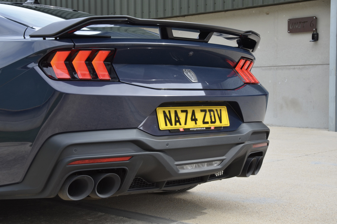 Ford Mustang 5.0 V8 Dark Horse Coupe Selshift - Euro 6. gallery image 16