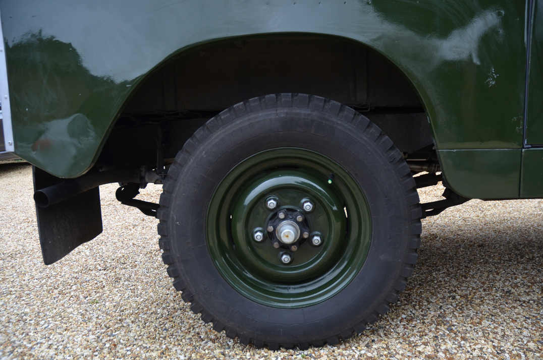 Land Rover Series II gallery image 26
