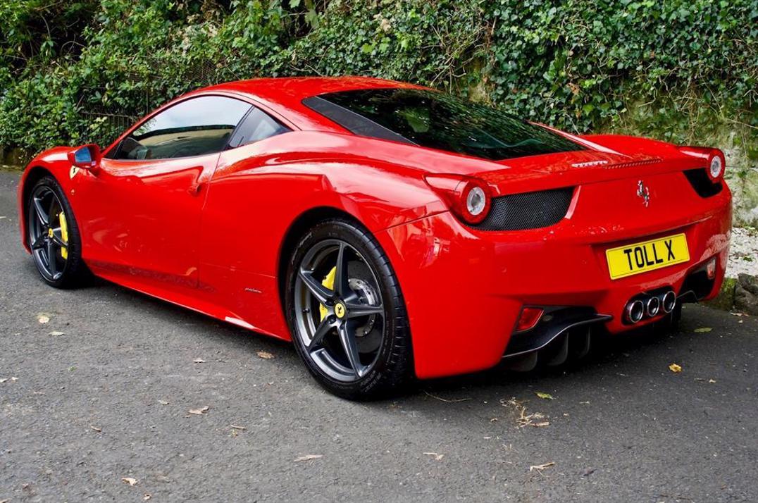Ferrari 458 Italia gallery image 3