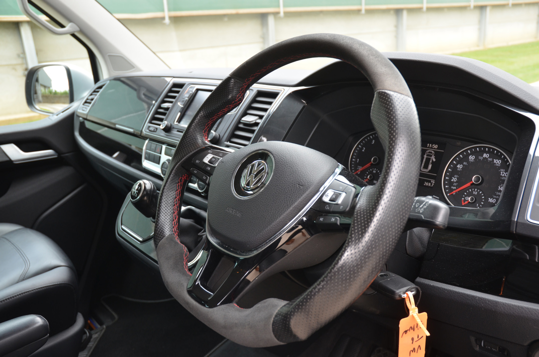 Volkswagen T-6 Transporter 2.0Ltr Caravelle SE TSI BMT Sport Line. gallery image 42