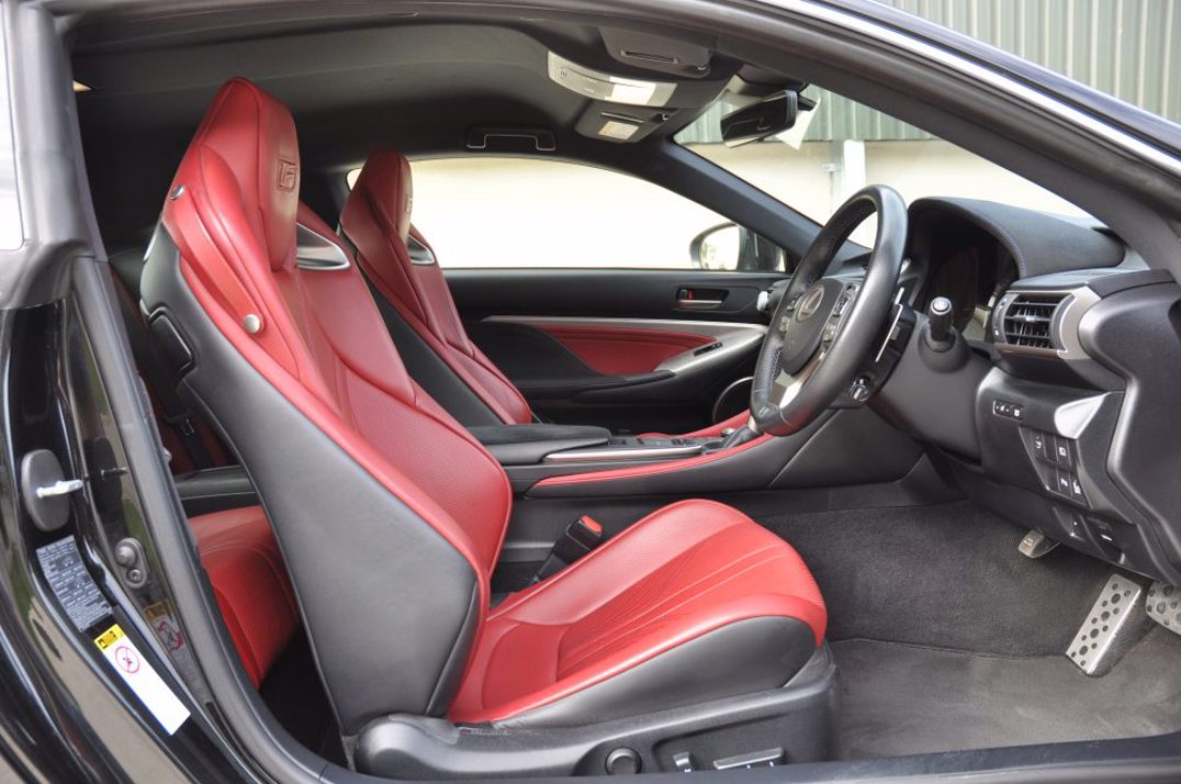 Lexus RCF V8 Coupe gallery image 29