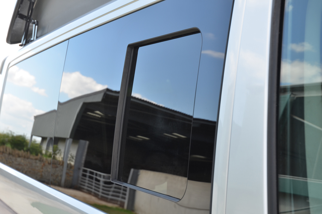 Volkswagen T30 LWB Camper 2016 gallery image 10