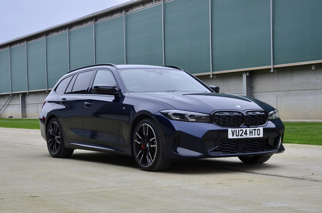 BMW - M340D MHEV X Drive Touring. gallery image 1