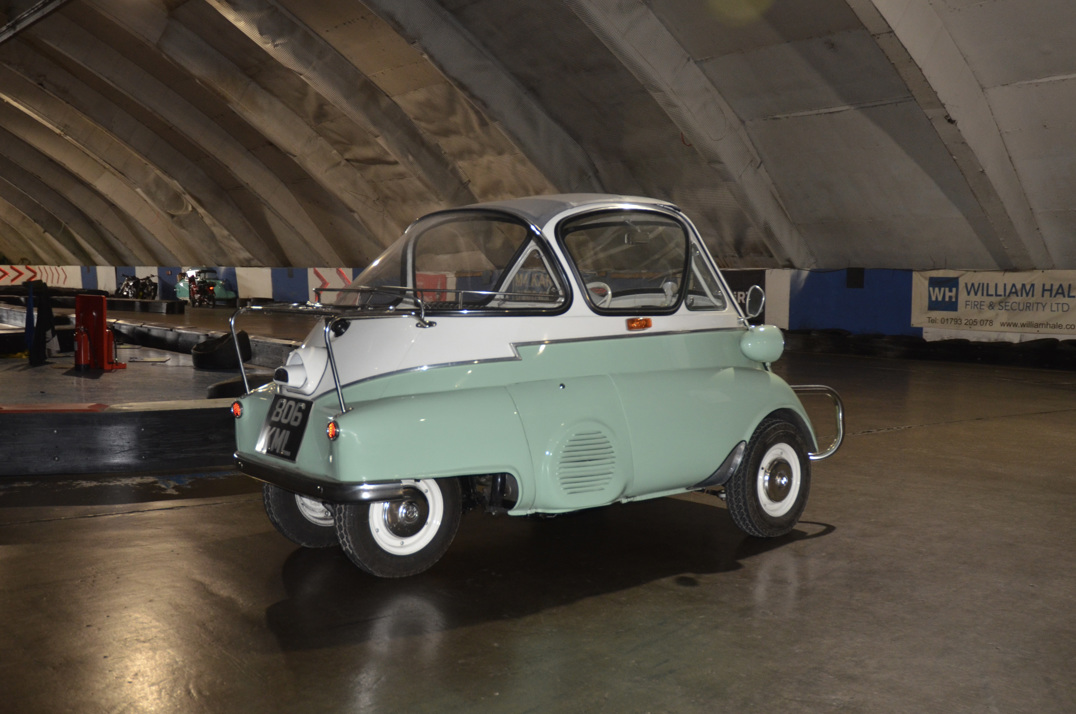 BMW Isetta 1957 Fully restored gallery image 3