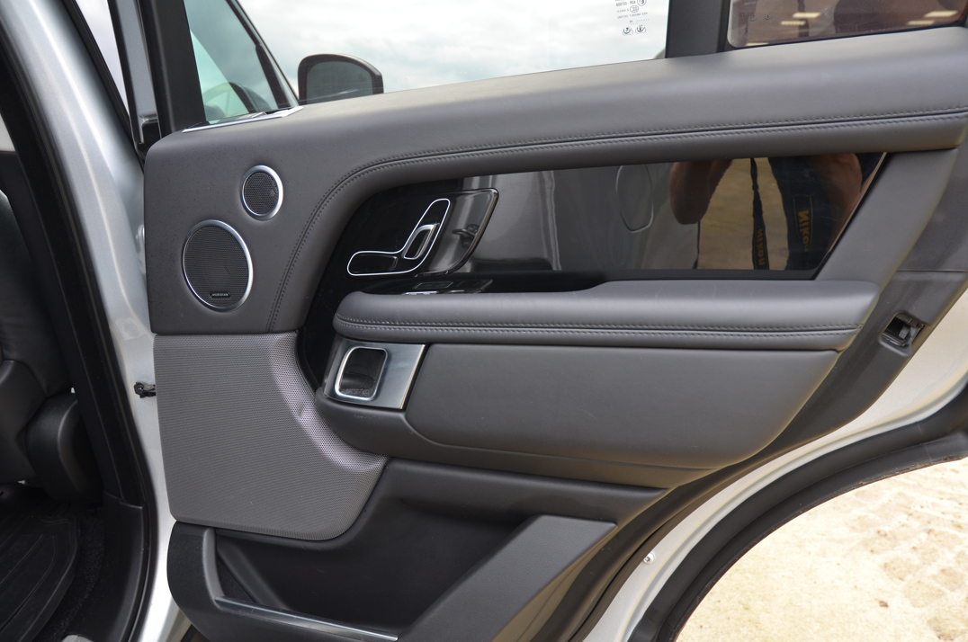 Land Rover Range Rover Autobiography   2.0 P400e gallery image 33