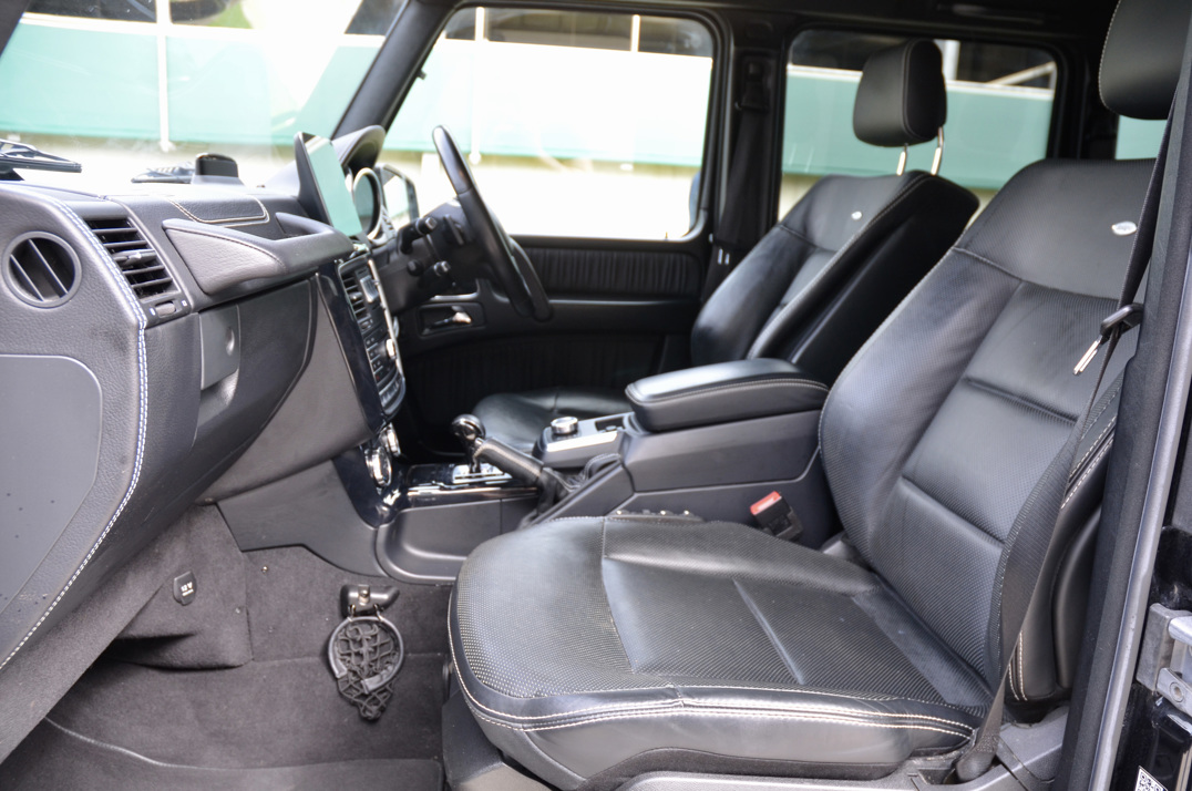 Mercedes G Wagon. G350 Night Edition D - 4 - Matic gallery image 40