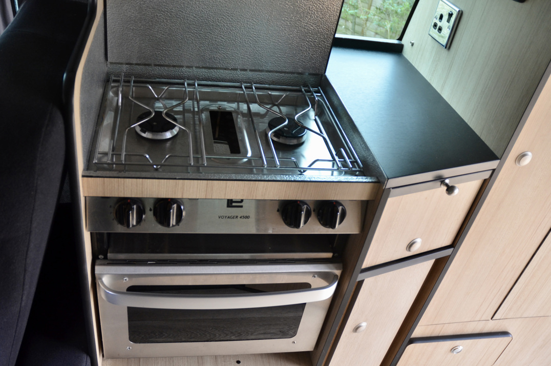 Volkswagen T30 180 4 Motion Danbury Camper. gallery image 37