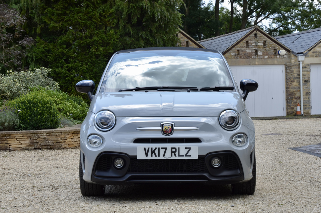 Fiat 500 595 Abarth Convertible gallery image 3