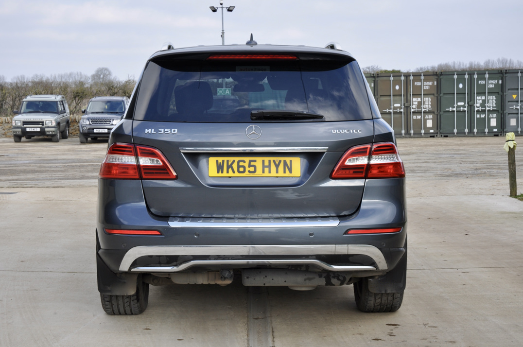 Mercedes ML 350D Bluetech gallery image 8