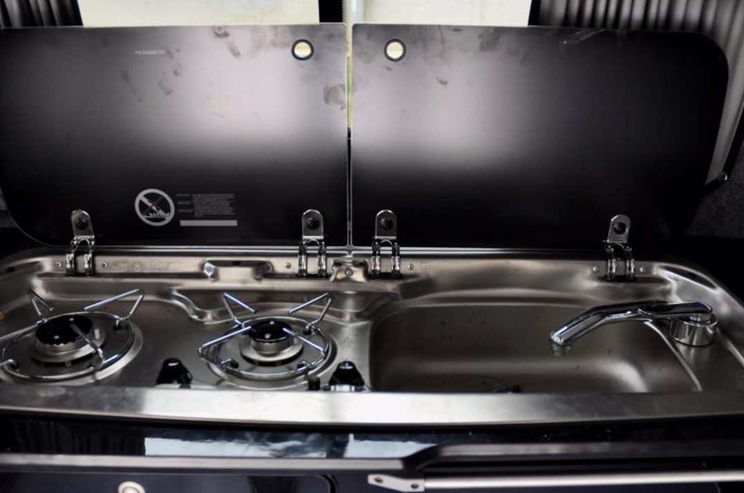 Volkswagen Transporter T5 LWB Auto Camper van. gallery image 20