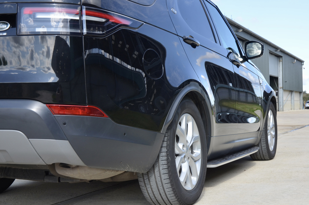 Land Rover Discovery 30 SDV6 SE Auto gallery image 13