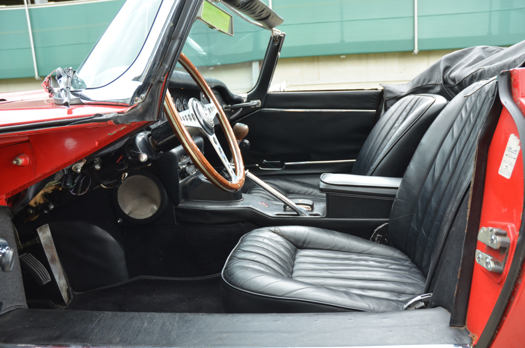 Jaguar E Type 4.2 Roadster Series 1.5 gallery image 36