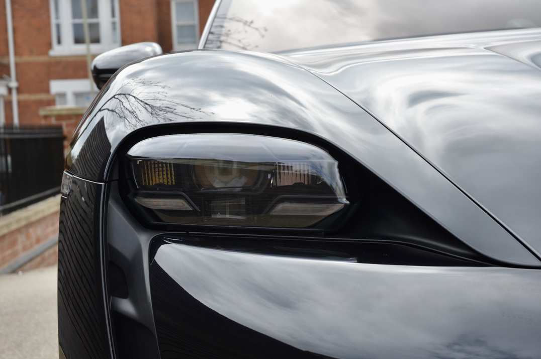 Porsche Taycan Turbo S gallery image 30