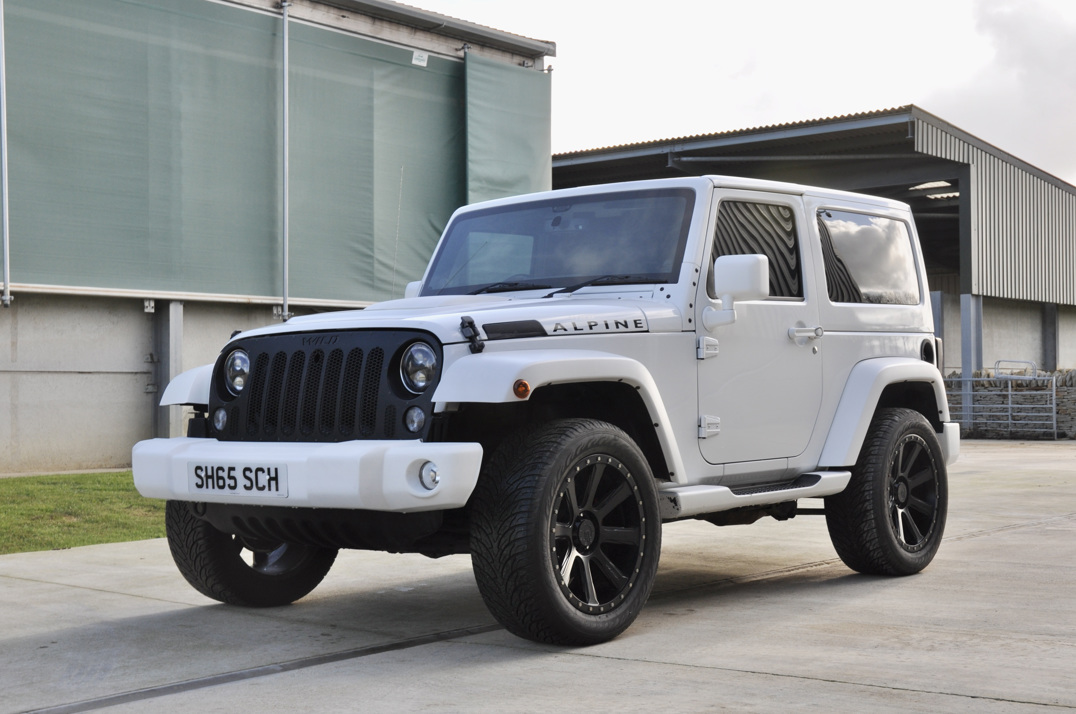 Jeep Wrangler Sahar 3.6 V6 Auto Wild Alpine edition Convertible gallery image 2