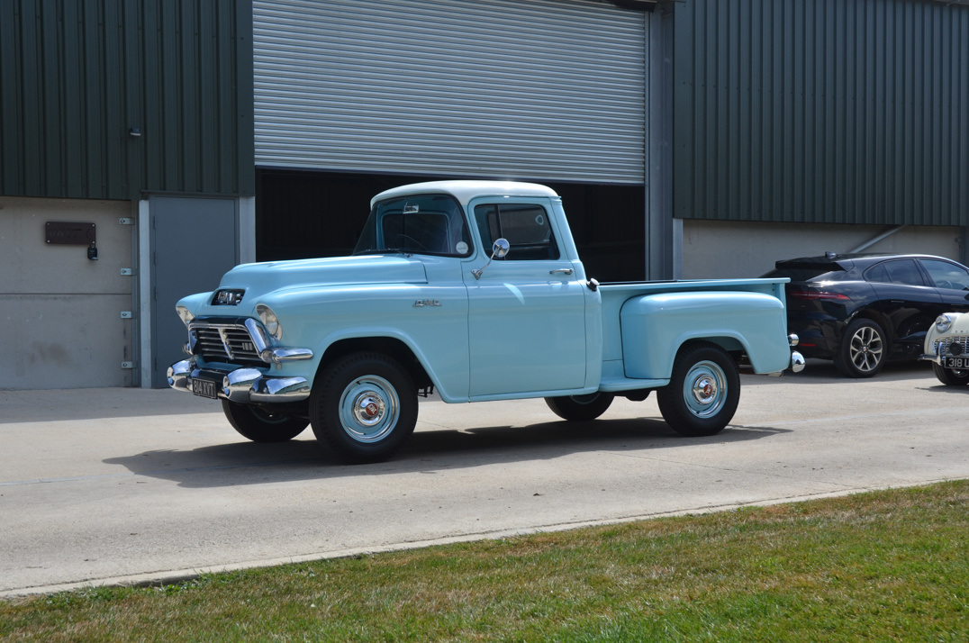 Chevrolet GMC 100 PICK UP - 1957 gallery image 1