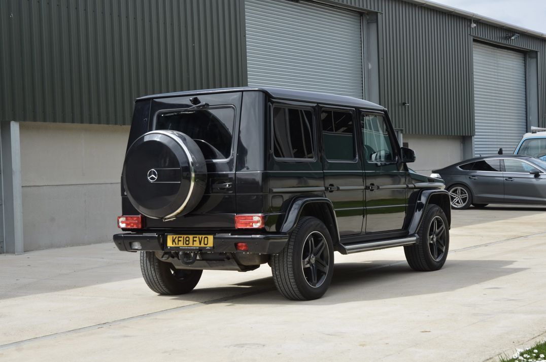 Mercedes G Wagon. G350 Night Edition D - 4 - Matic gallery image 6