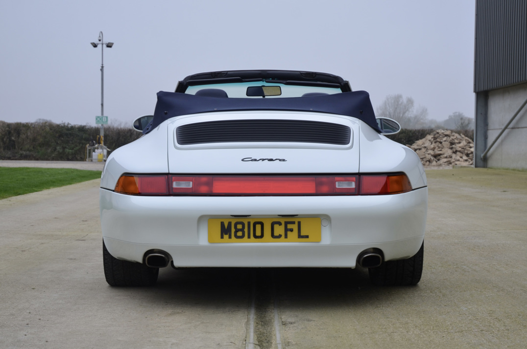 Porsche 911 (993) Carrera 3.6 Manual Cabriolet. gallery image 6