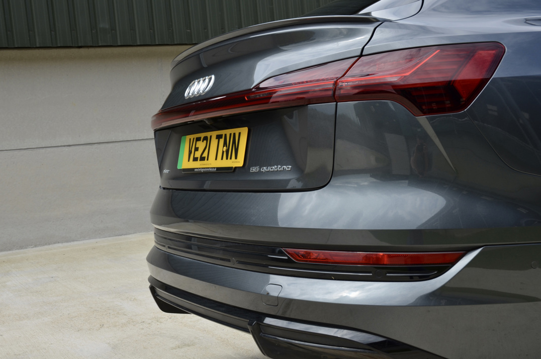 Audi E - Tron Launch Edition 55 Quattro 300Kw. gallery image 12