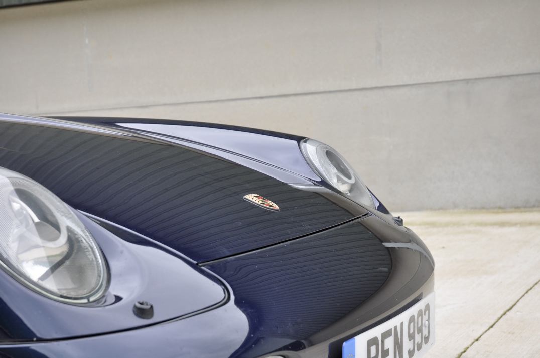 Porsche 911 993 Carrera 3.6 Convertible Manual gallery image 20