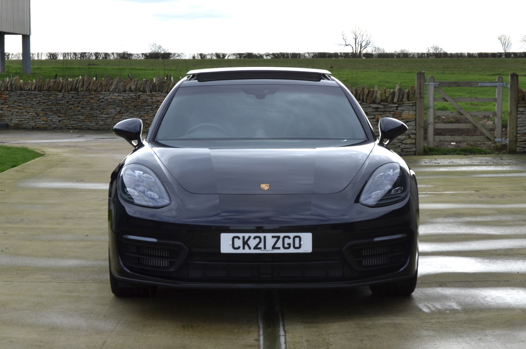 Porsche Panamera 4 V6 Sport Turismo 5dr Petrol Plug-in Hybrid PDK 4WD. gallery image 2