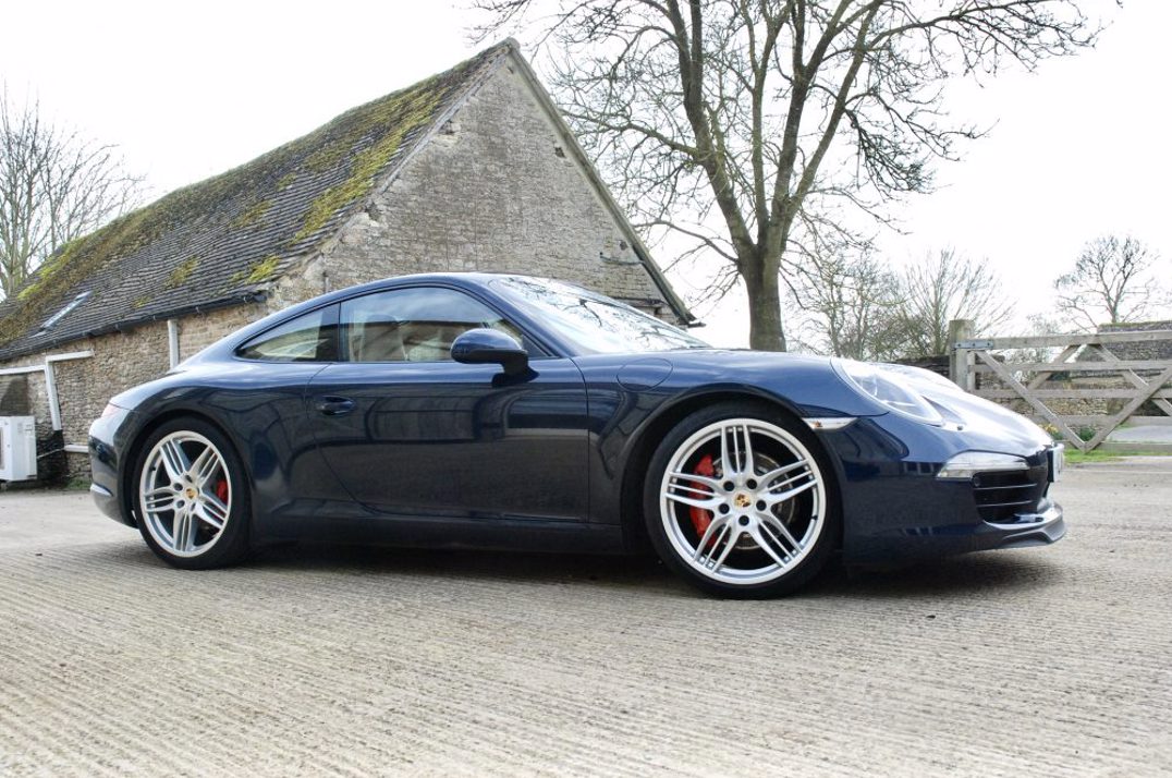 Porsche Carrera 991 3.8s gallery image 1
