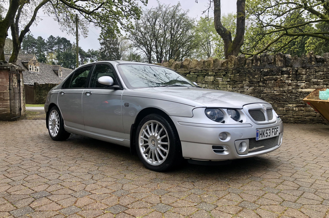 MG ZT SE V8 Manual gallery image 1