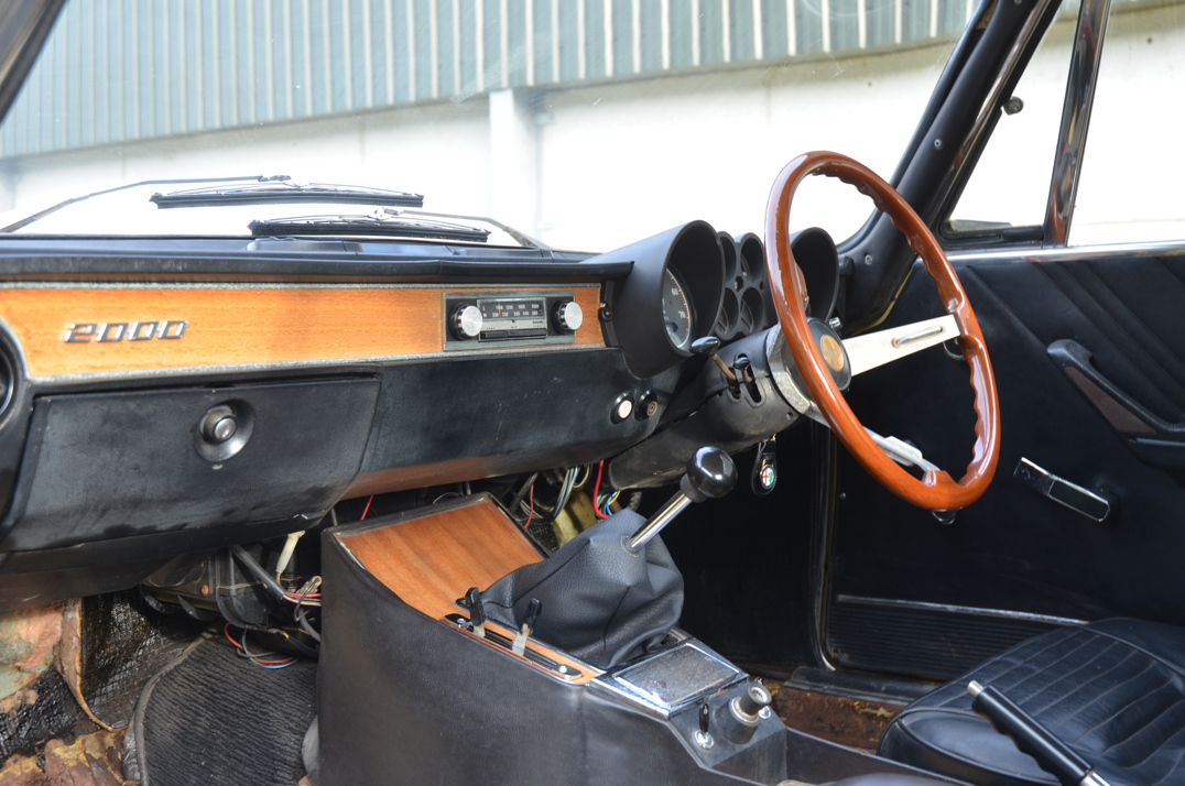 Alfa Romeo 2000 GTV (2) gallery image 18
