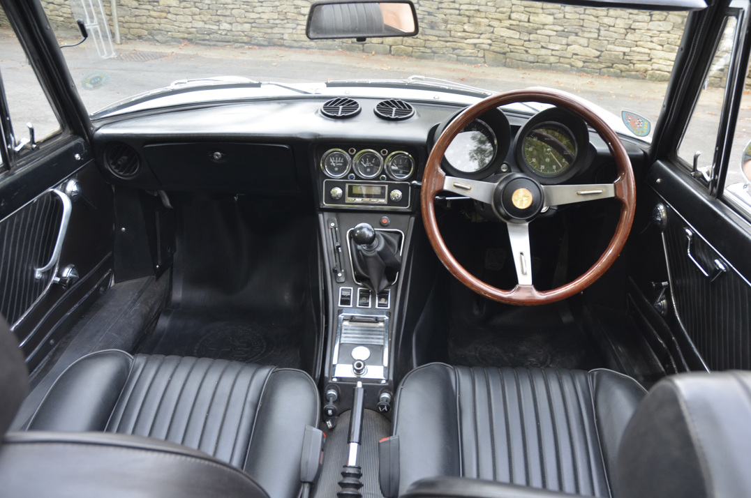 Alfa Romeo 2000 Veloce Spider 1972 gallery image 33
